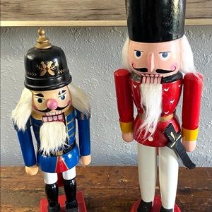 Vintage Enesco Nutcrackers Pair Christmas Decor